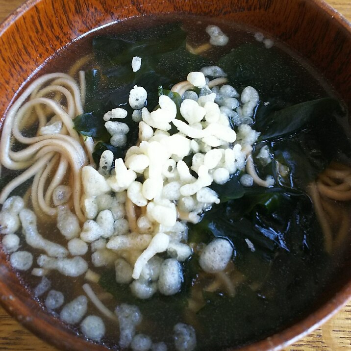 天かすとわかめのお蕎麦